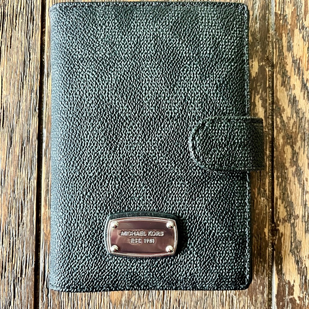 Michael Kors Black Key & Card Holder